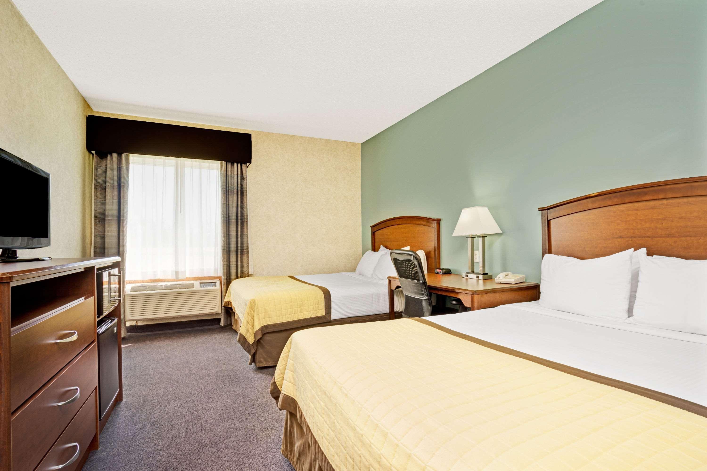 Baymont By Wyndham Wahpeton Hotel Exterior foto